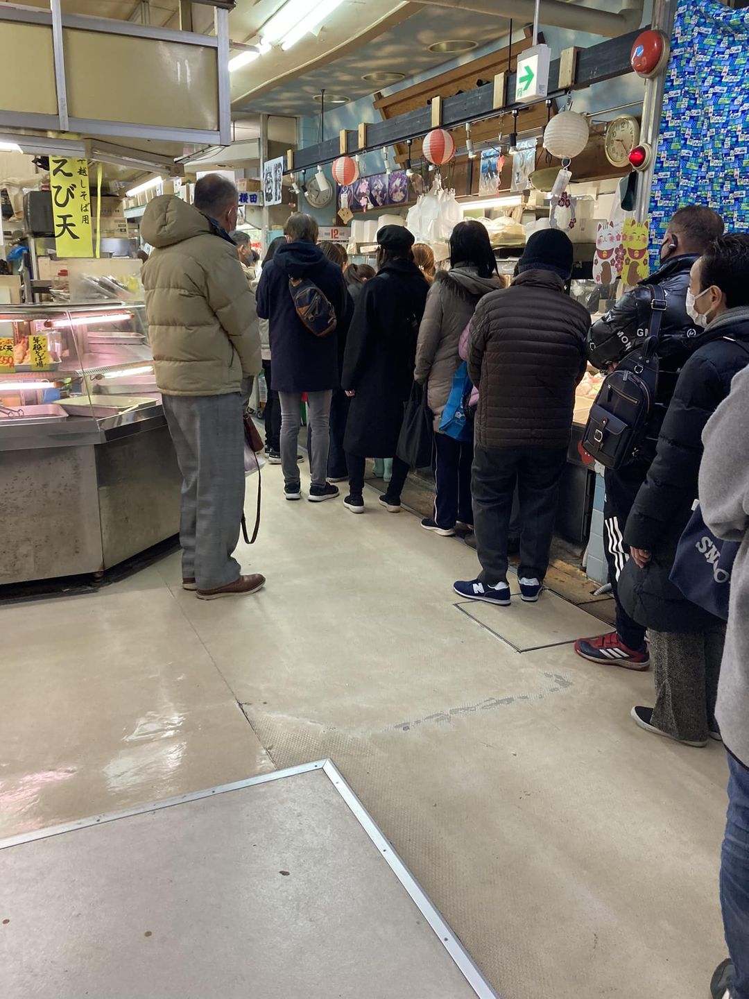 中央ショッピ